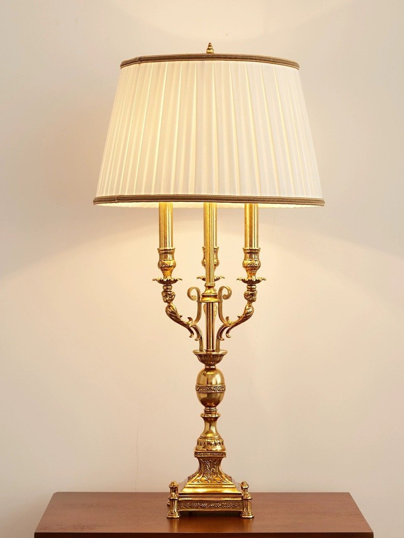 Đèn bàn đồng cao cấp DBD03
